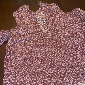 AE cold shoulder floral top